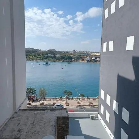 Seaview Apartament *